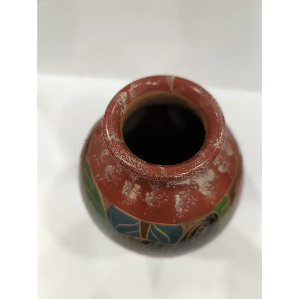 Nicaraguan Folk Art Pottery Sea‎ Turtle and Fish Etched Terracotta Clay Vase